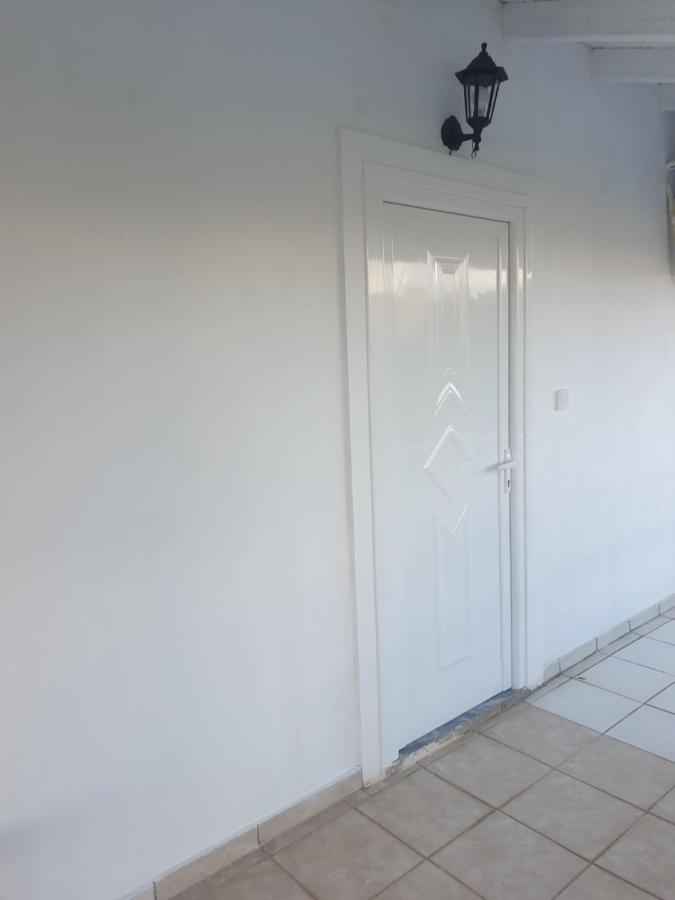Rosemary House ξενώνας Σαράντα Εξωτερικό φωτογραφία